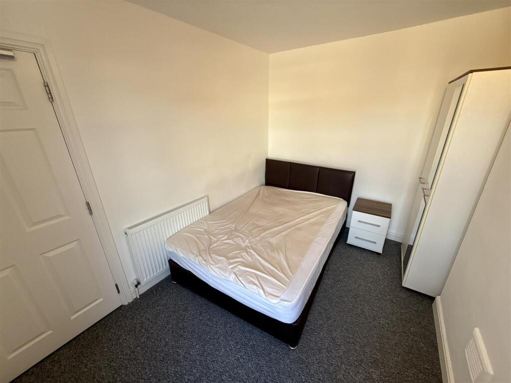 Main image of property: Victoria Street, Mansfield