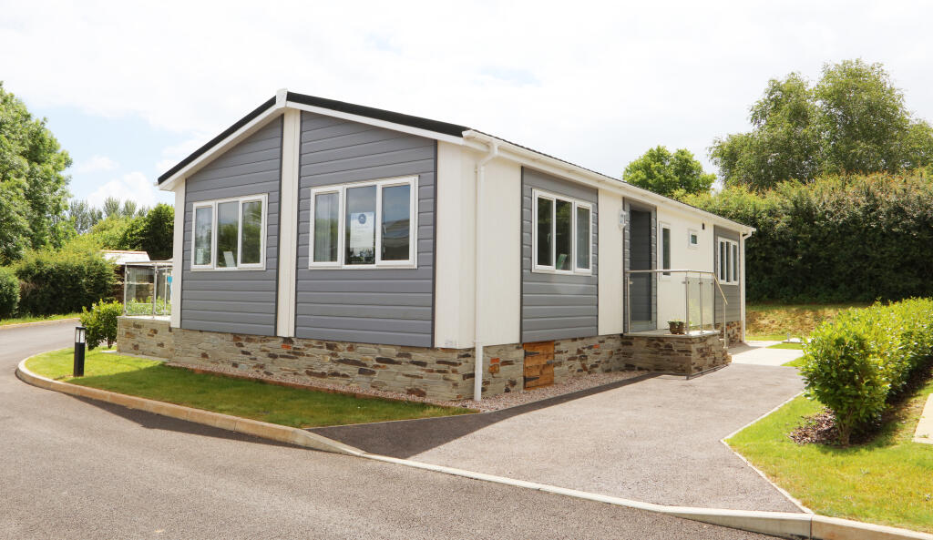 Main image of property: Moor Road,
Ipplepen,
Newton Abbot,
Devon,
TQ12 5FZ