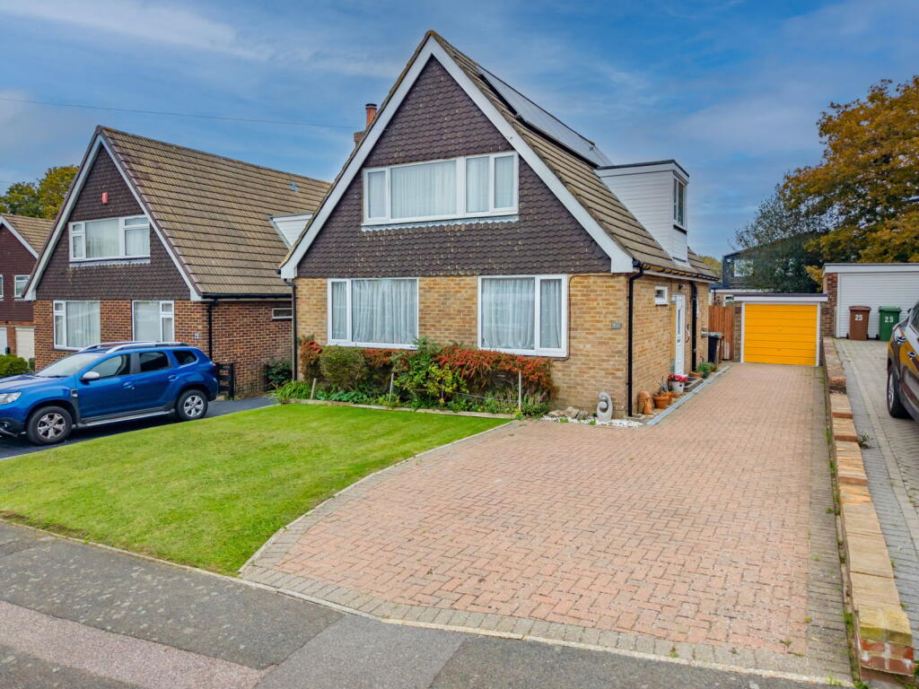 Main image of property: Leneda Drive, Tunbridge Wells, TN2 5RJ