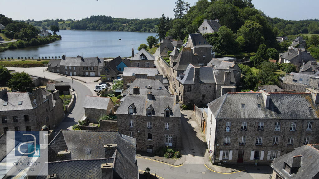 Main image of property: Brittany, Côtes-d'Armor, Jugon-les-Lacs