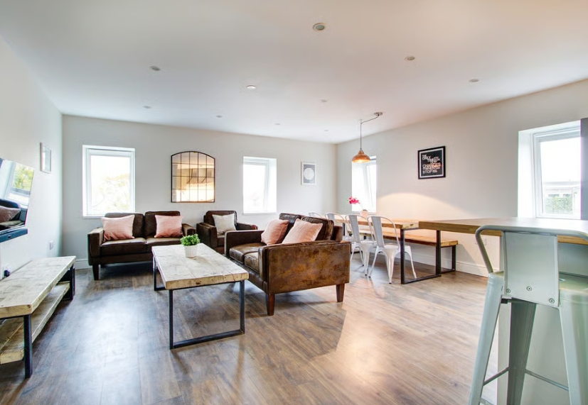 Main image of property: Park View, Nottingham