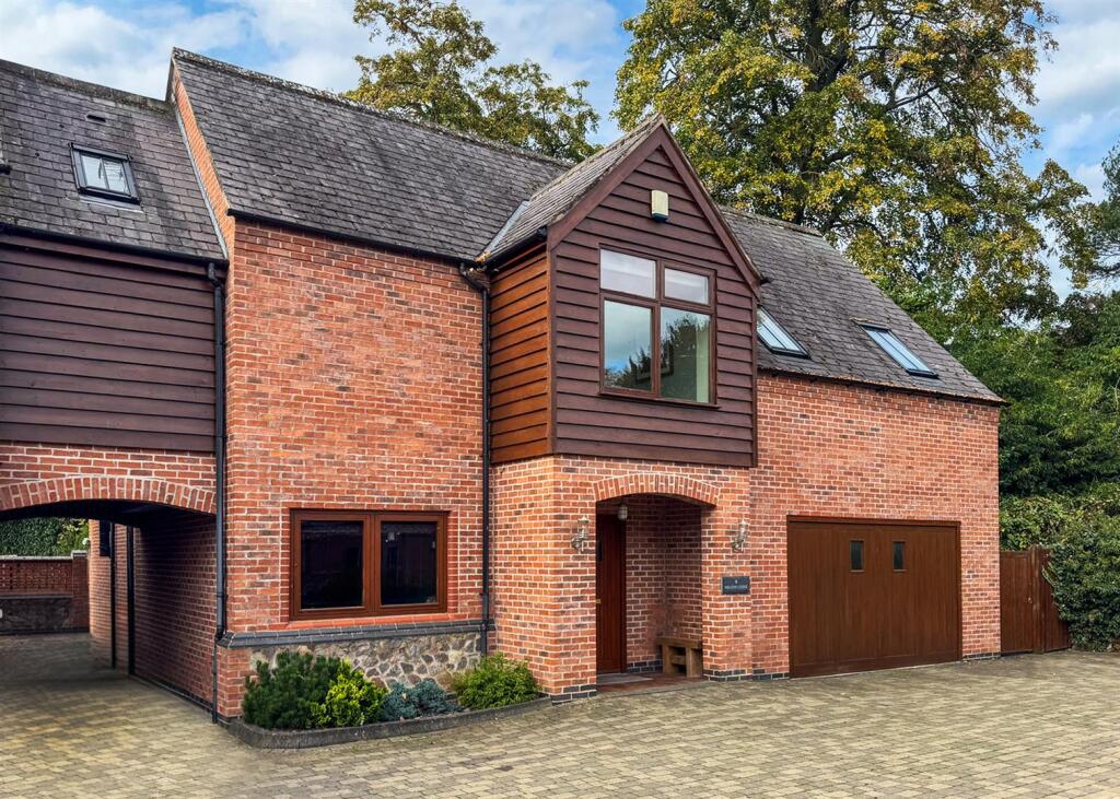 Main image of property: Willow Lodge, Barnett Close, Cossington