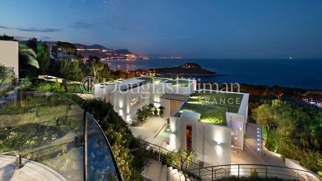 Main image of property: Provence-Alps-Cote d`Azur, Alpes-Maritimes, St-Jean-Cap-Ferrat
