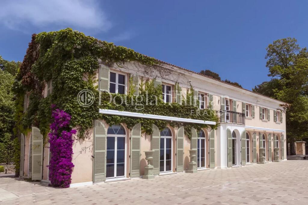 Main image of property: Provence-Alps-Cote d`Azur, Alpes-Maritimes, Villefranche-sur-Mer