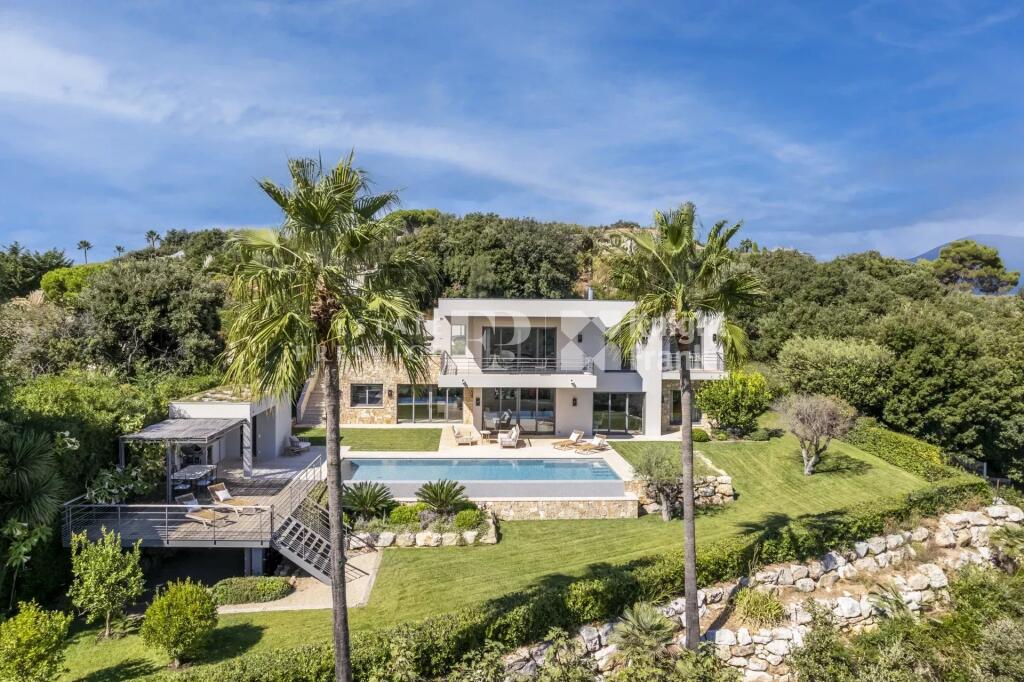 Main image of property: Provence-Alps-Cote d`Azur, Alpes-Maritimes, Valbonne
