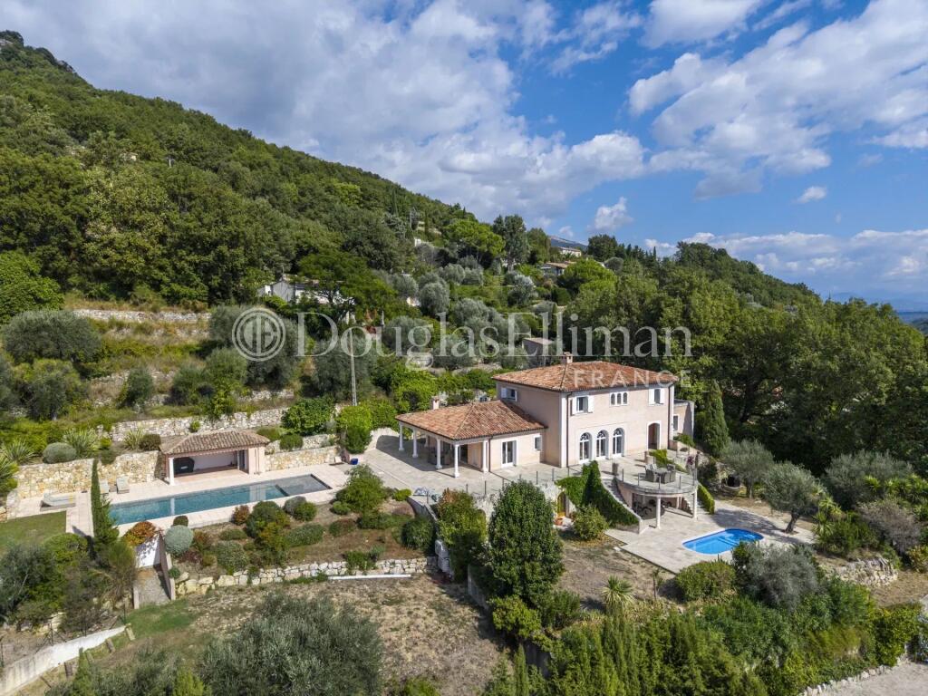 Main image of property: Provence-Alps-Cote d`Azur, Alpes-Maritimes, Chateauneuf De Grasse