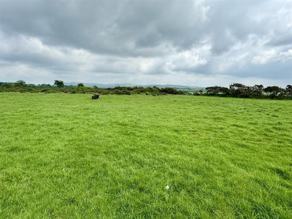 Main image of property: Talyclun, Llangennech