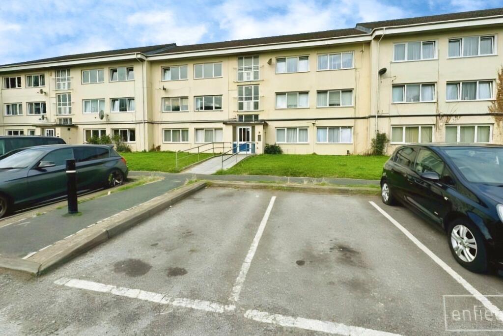 Main image of property: Pevensey Close, Southampton, SO16 9HF