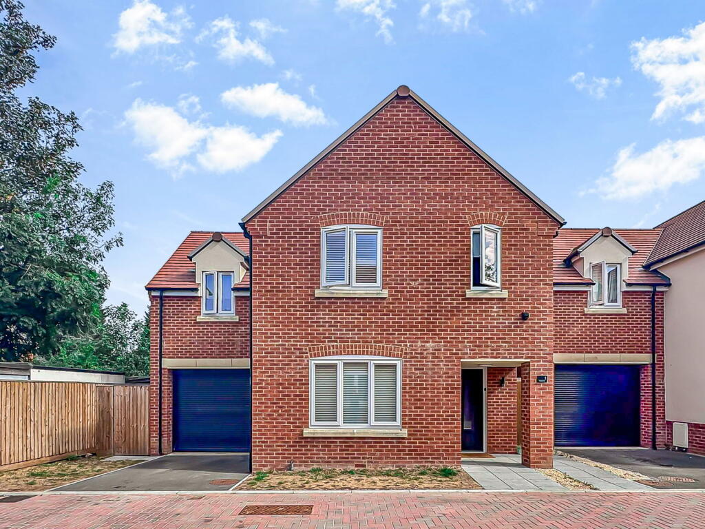 Main image of property: Wingate Close, Gloucester, GL1 5DS