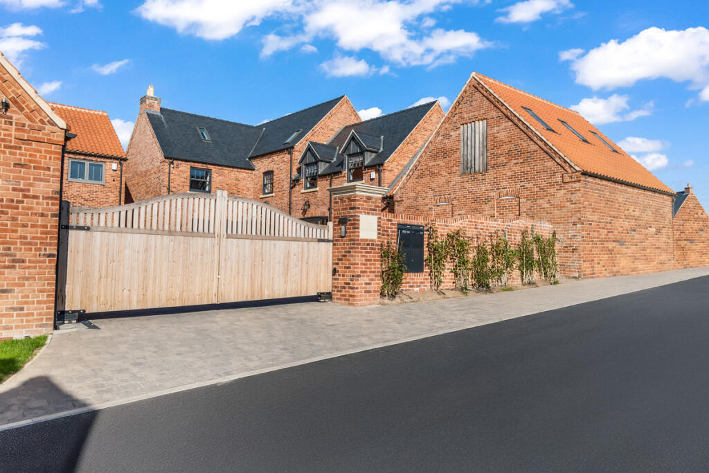 Main image of property: The Farmstead, Nottingham, NG14