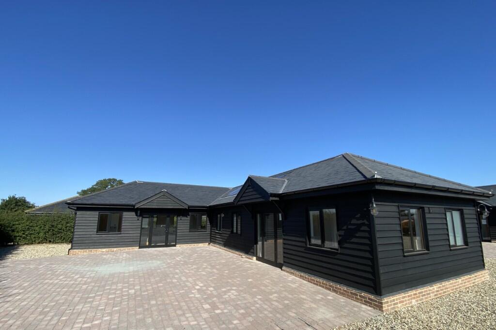 Main image of property: Park Lane, CO4