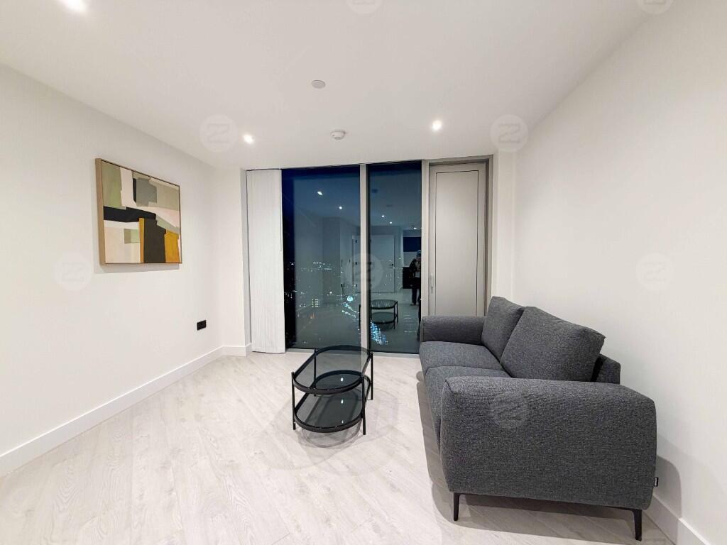 Main image of property: 25th Floor, Vista River Gardens, Trinity Way , Manchester, Greater Manchester, M3