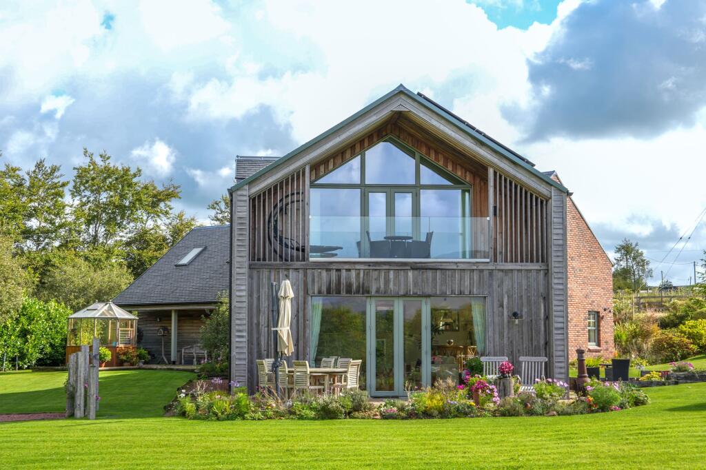 Main image of property: Teinnteach, Biggar, ML12 6NS
