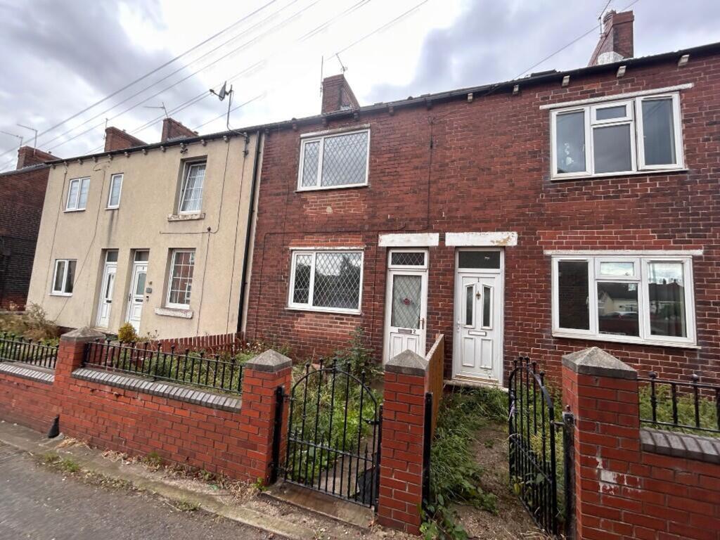 Main image of property: The Avenue, Royston, S71