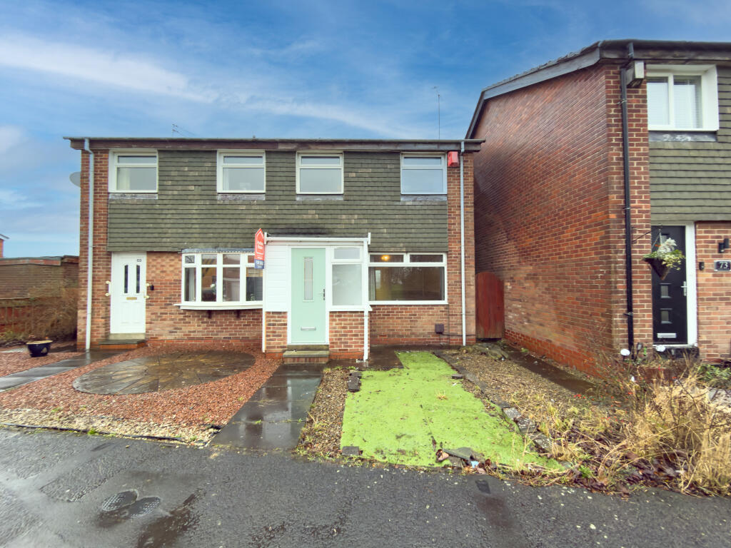 Main image of property: 71 Oxford Avenue, Cramlington, Northumberland NE23 2YH