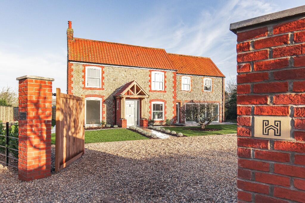 Main image of property: Aurora, New Road, Blakeney