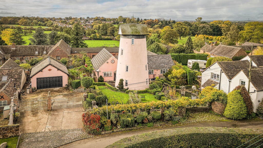 Main image of property: Little Saredon,Wolverhampton,WV10 7LJ