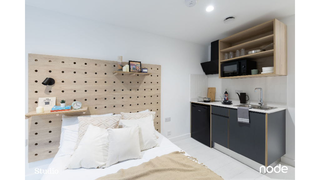 Main image of property: Commercial Road, London, E14