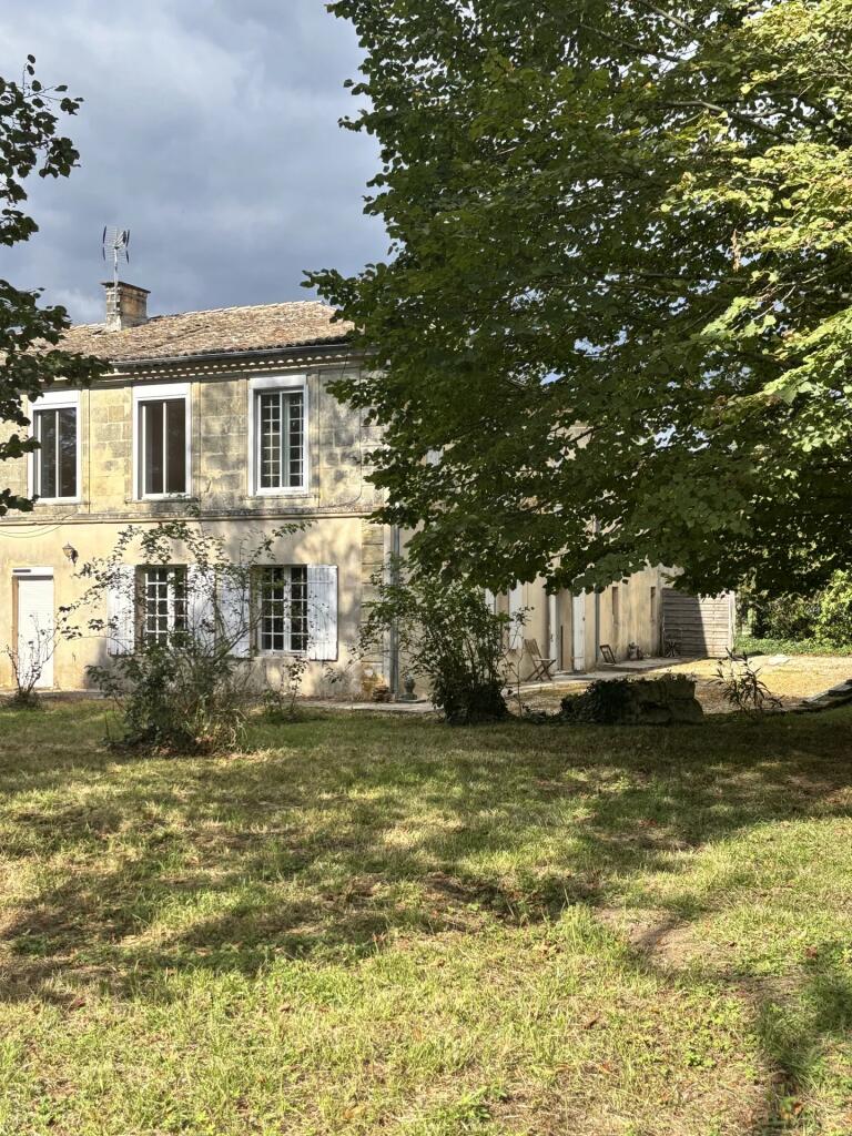 Main image of property: Aquitaine, Gironde, St-André-de-Cubzac