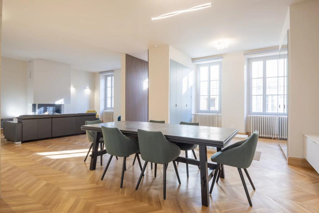 Main image of property: Aquitaine, Gironde, Bordeaux