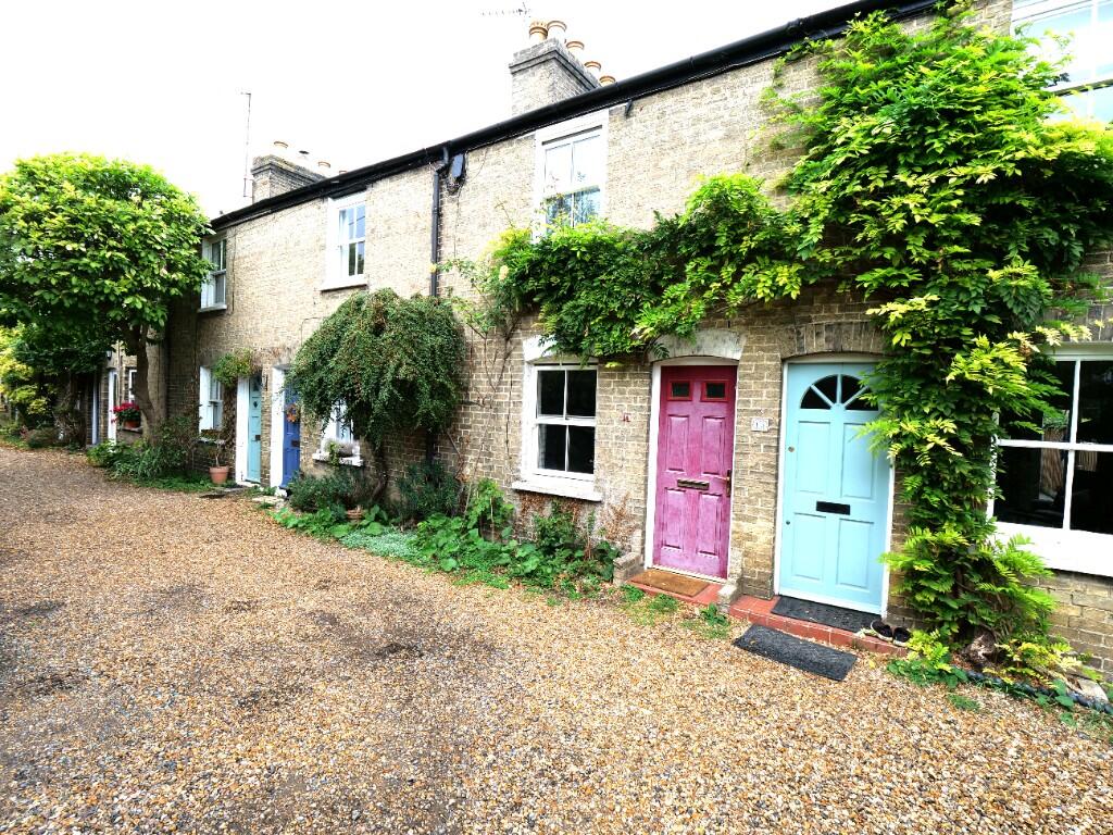 Main image of property: Trumpington Road, Cambridge, Cambridgeshire, CB2