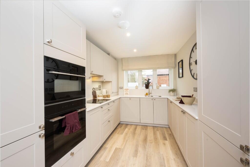 Main image of property: Marlow Road,
Lane End,
Buckinghamshire
HP14 3FN
