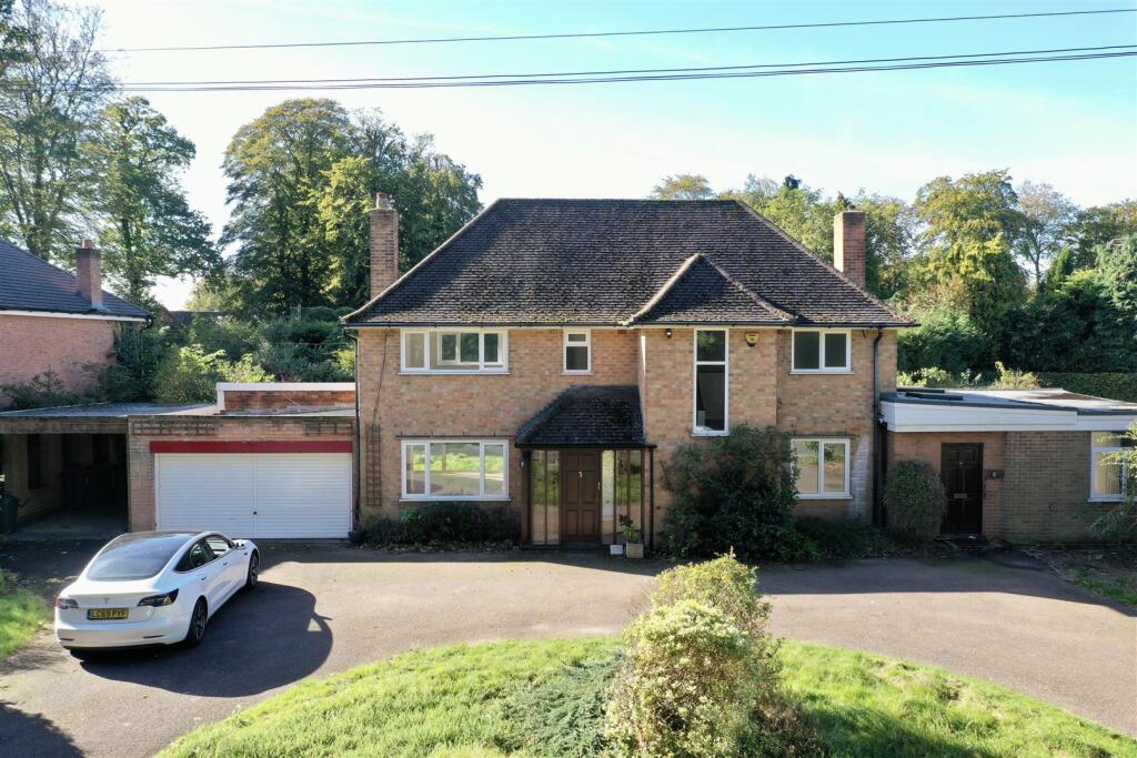Main image of property: Weeford Road, The Royal Town, Sutton Coldfield