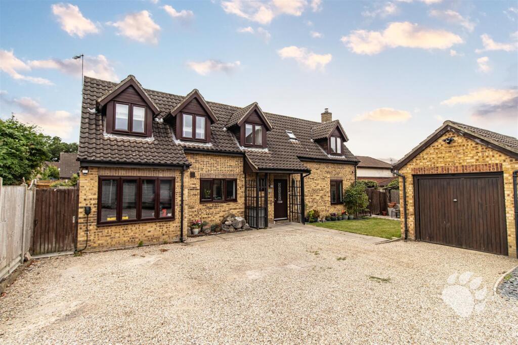 Main image of property: Maple Tree Lane, Langdon Hills, SS16