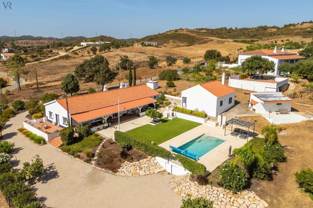 Main image of property: Algarve, São Bartolomeu de Messines