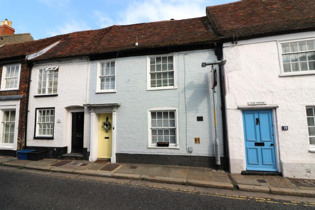 Main image of property: The Chain, Sandwich