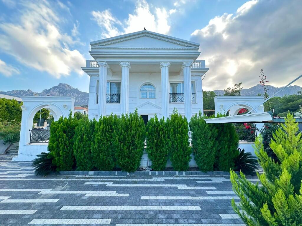 Main image of property: Edremit, Girne