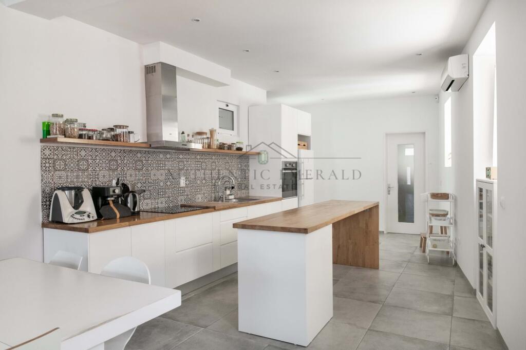 Main image of property: Algarve, Loulé