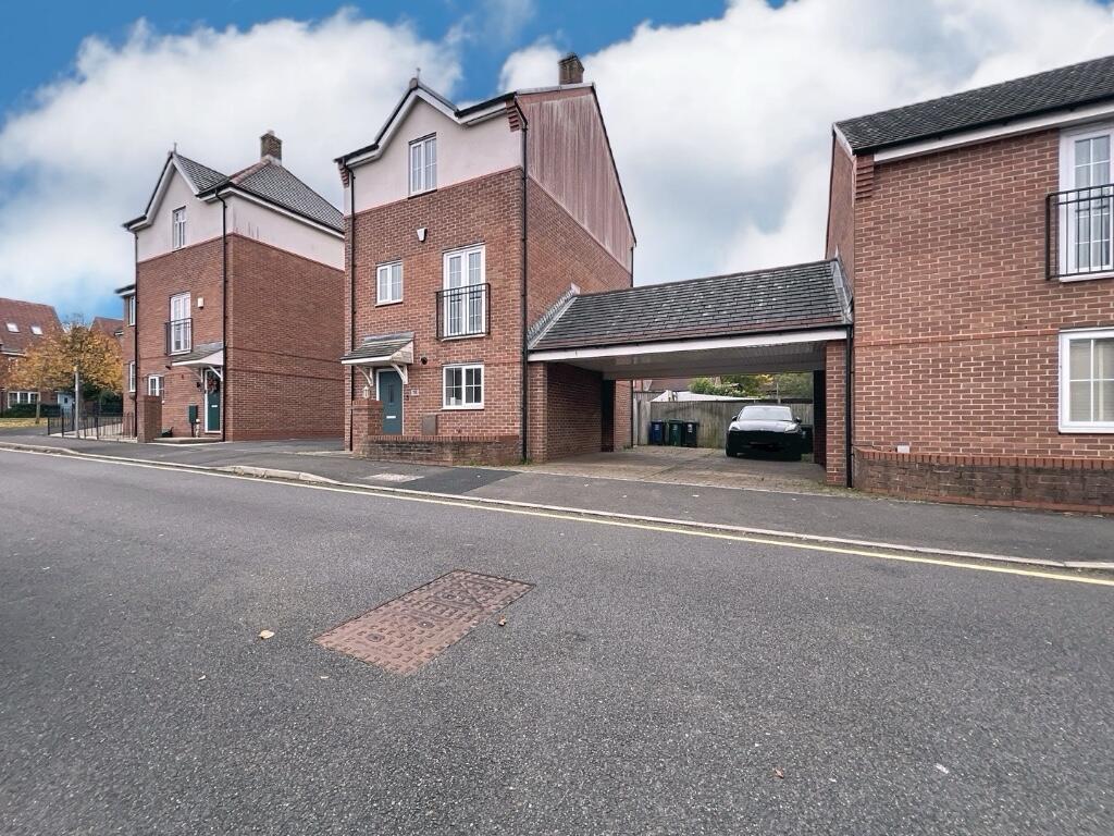 Main image of property: Merchant Road, Ormskirk, L39 4AD