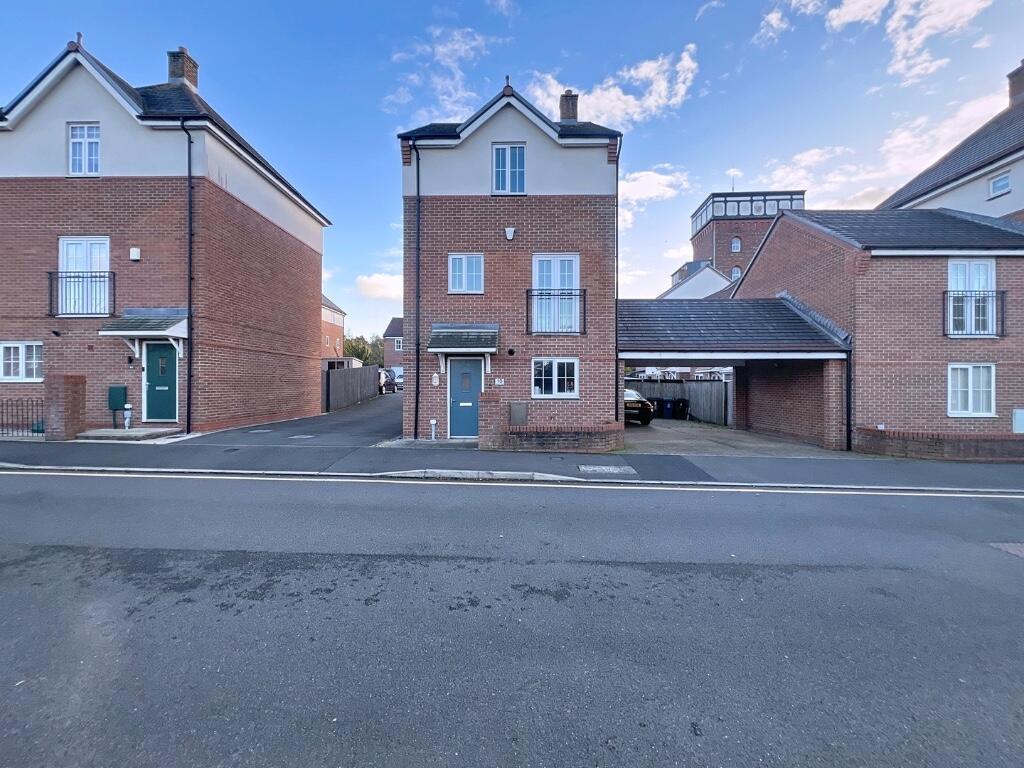 Main image of property: Merchant Road, Ormskirk, L39 4AD