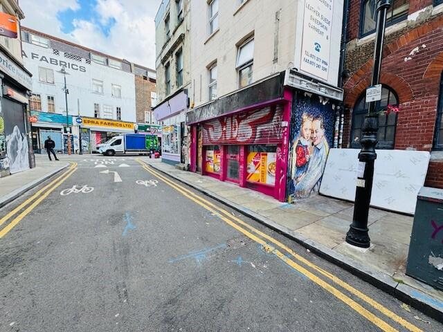 Main image of property: Fashion Street, Spitalfields, E1
