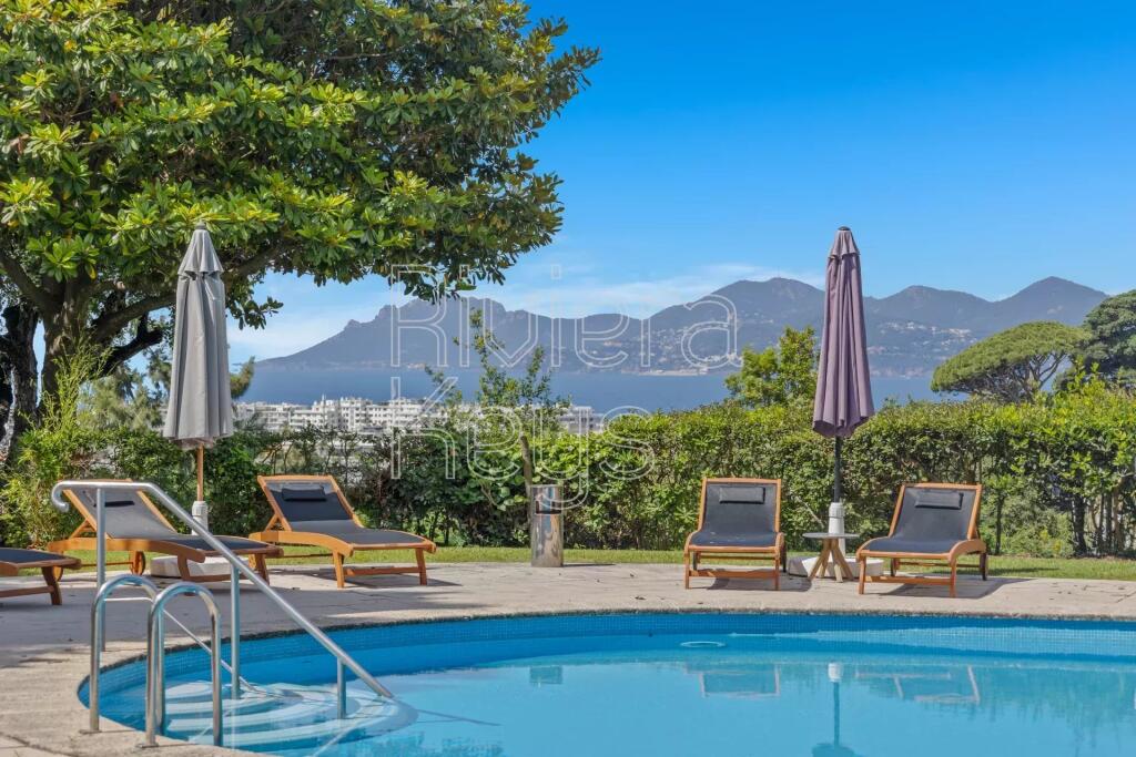 Main image of property: Provence-Alps-Cote d`Azur, Alpes-Maritimes, Cannes