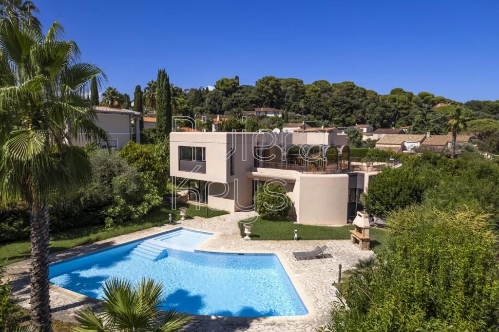 Main image of property: Provence-Alps-Cote d`Azur, Alpes-Maritimes, Antibes