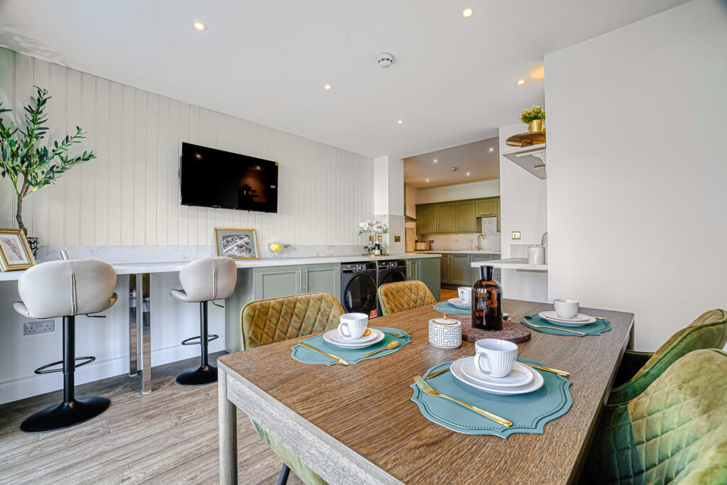 Main image of property: Thundersley Park Road, Benfleet, SS7