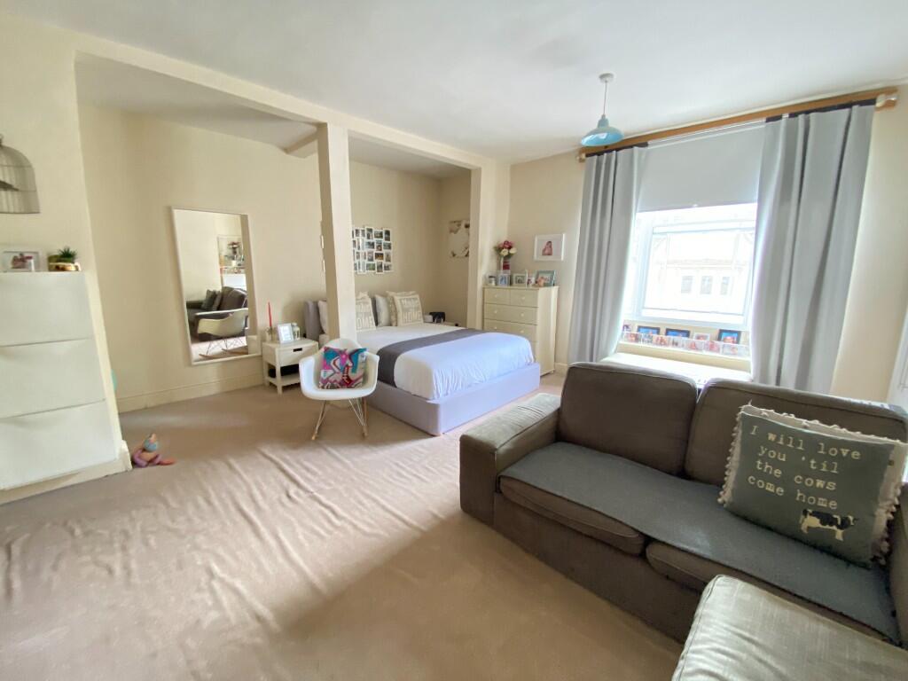 Main image of property: High Street, Stamford, Lincolnshire, PE9