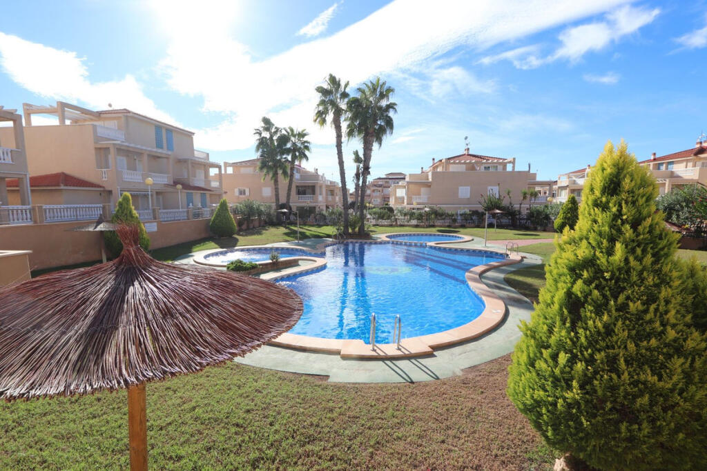 Main image of property: Valencia, Alicante, Playa Flamenca