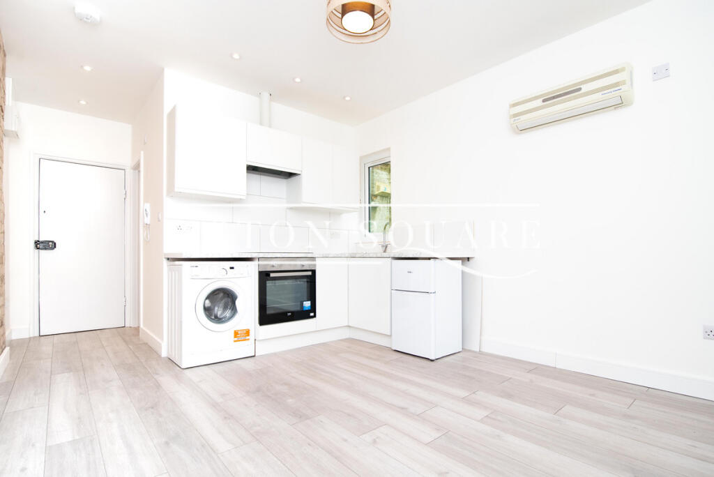 Main image of property: Brent Street, London, NW4
