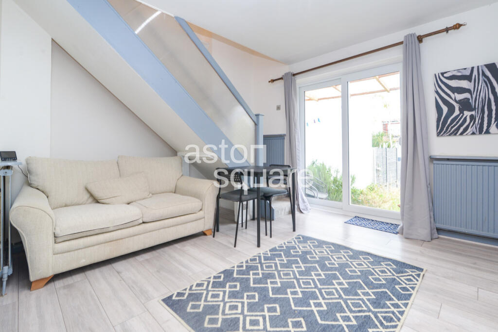 Main image of property: Holders Hill Drive, London, NW4