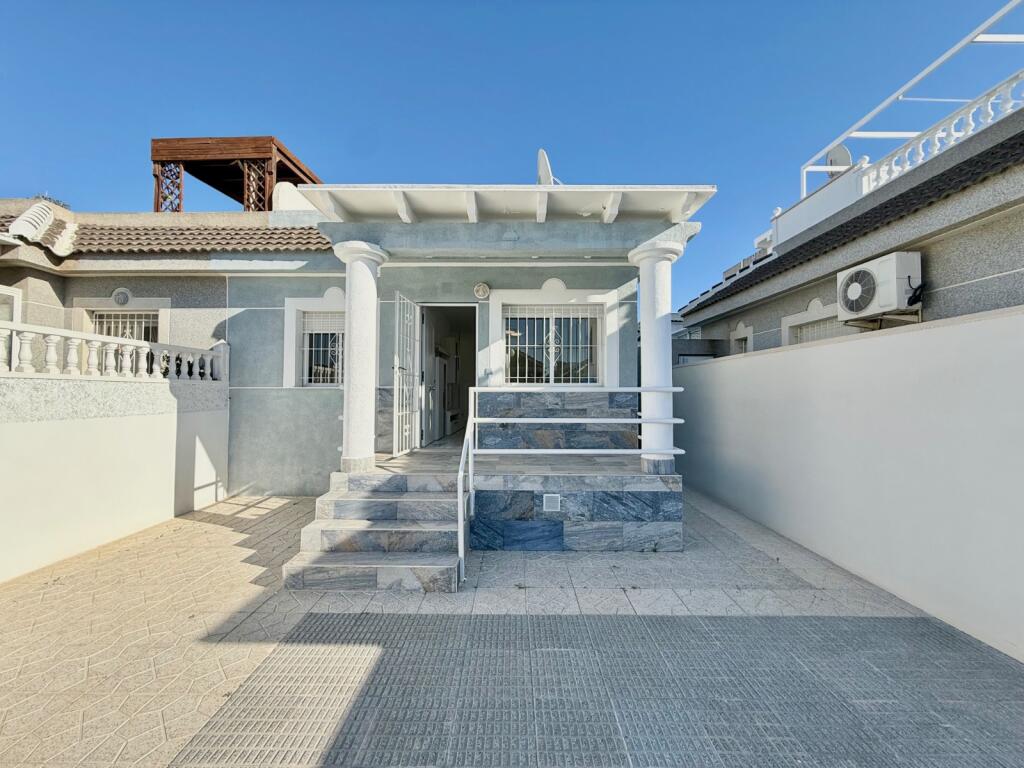 Main image of property: Valencia, Alicante, Torrevieja