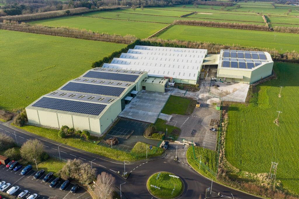 Main image of property: Vista Link Industrial Estate, Manor Lane, Deeside, CH5 3PJ