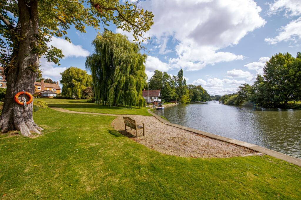 Main image of property: Riverside House, Burcot, OX14