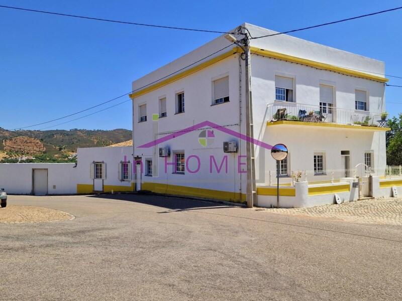 Main image of property: Algarve, Salir