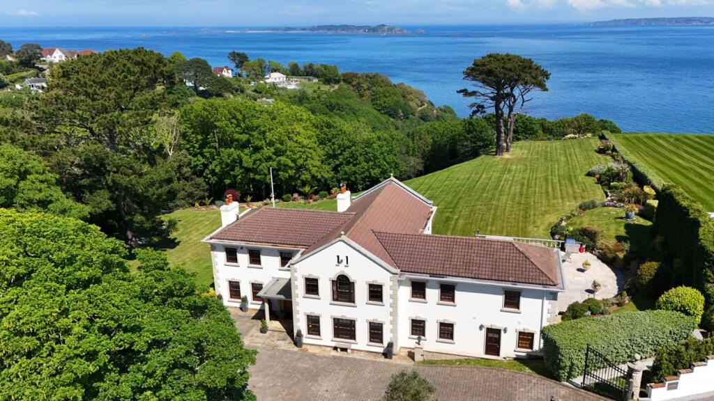 Main image of property: Le Varclin, St. Martins