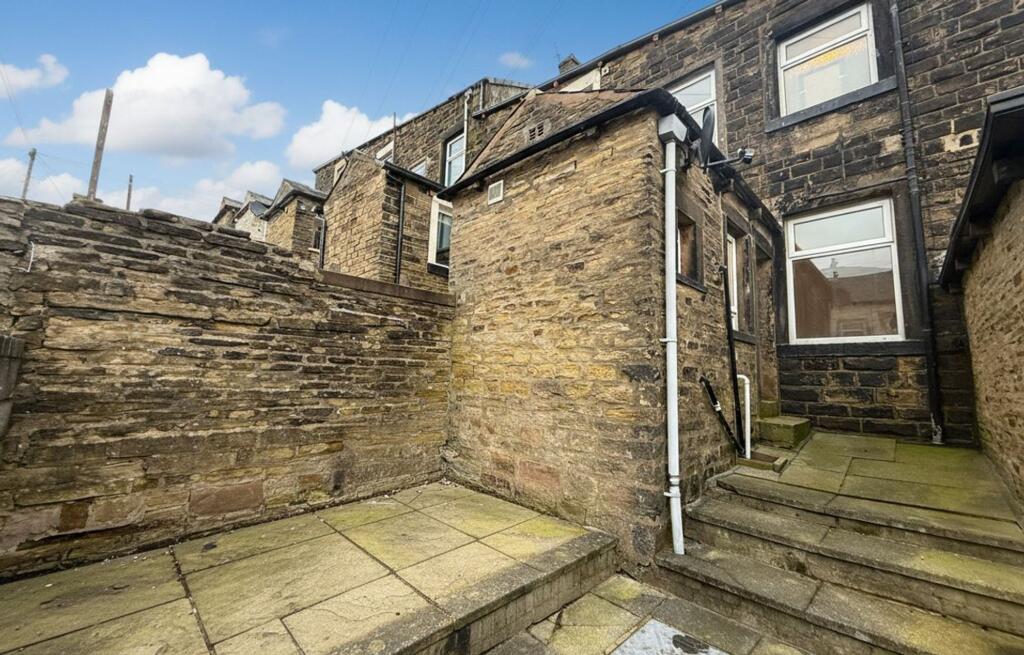 Main image of property: Chapel Street, Colne, BB8