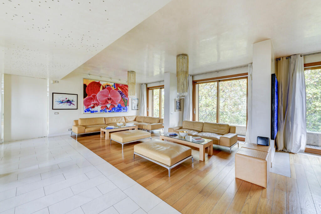 Main image of property: Milano, Milan, Lombardy