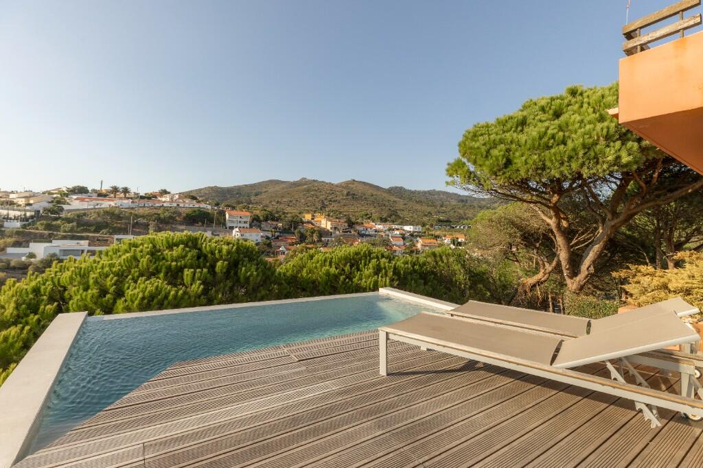 Main image of property: Alcabideche, Lisbon